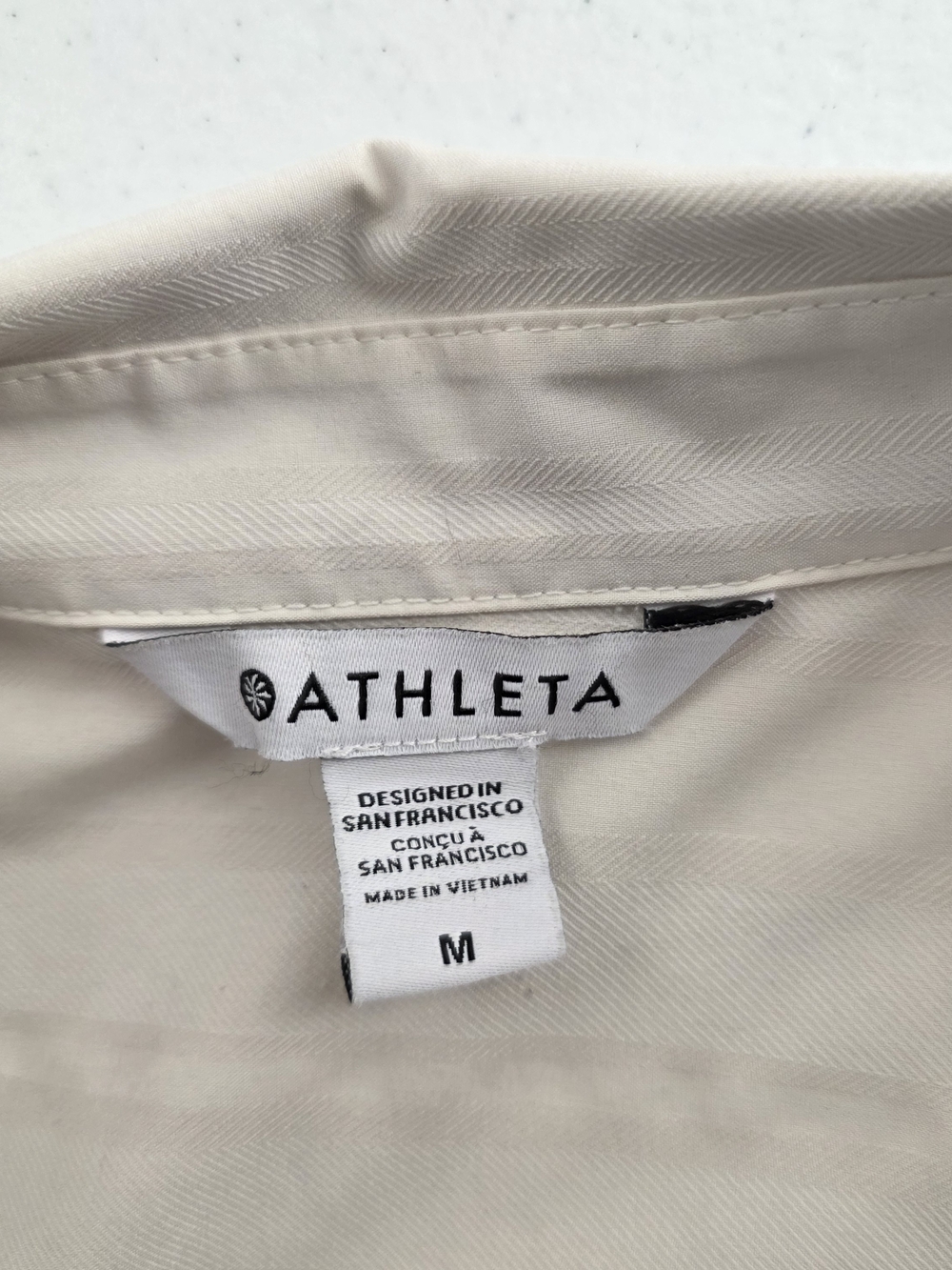 Athleta Urbanite UPF 50 Beige Long Sleeve Button Down Stretch Breathable M - Picture 8 of 9